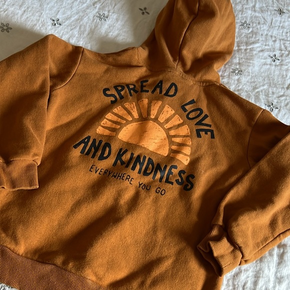 H&M kindness & love hoodie - Picture 4 of 4